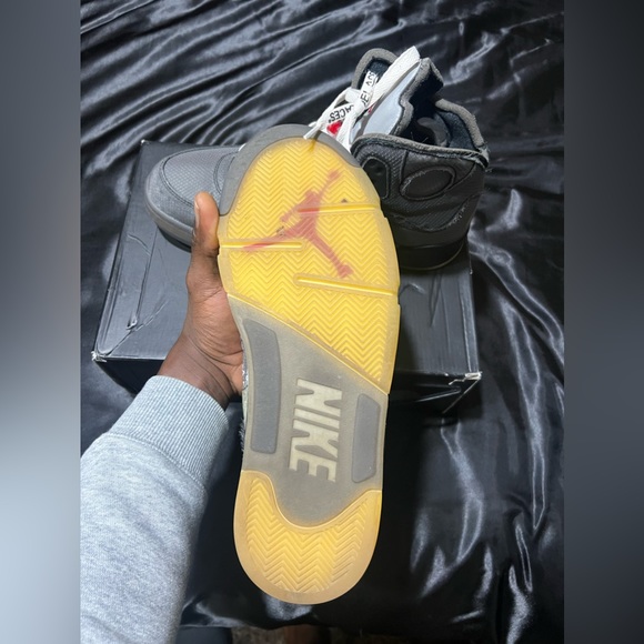 2020 Off-White x Air Jordan 5 Retro SP 'Muslin' - Picture 4 of 6